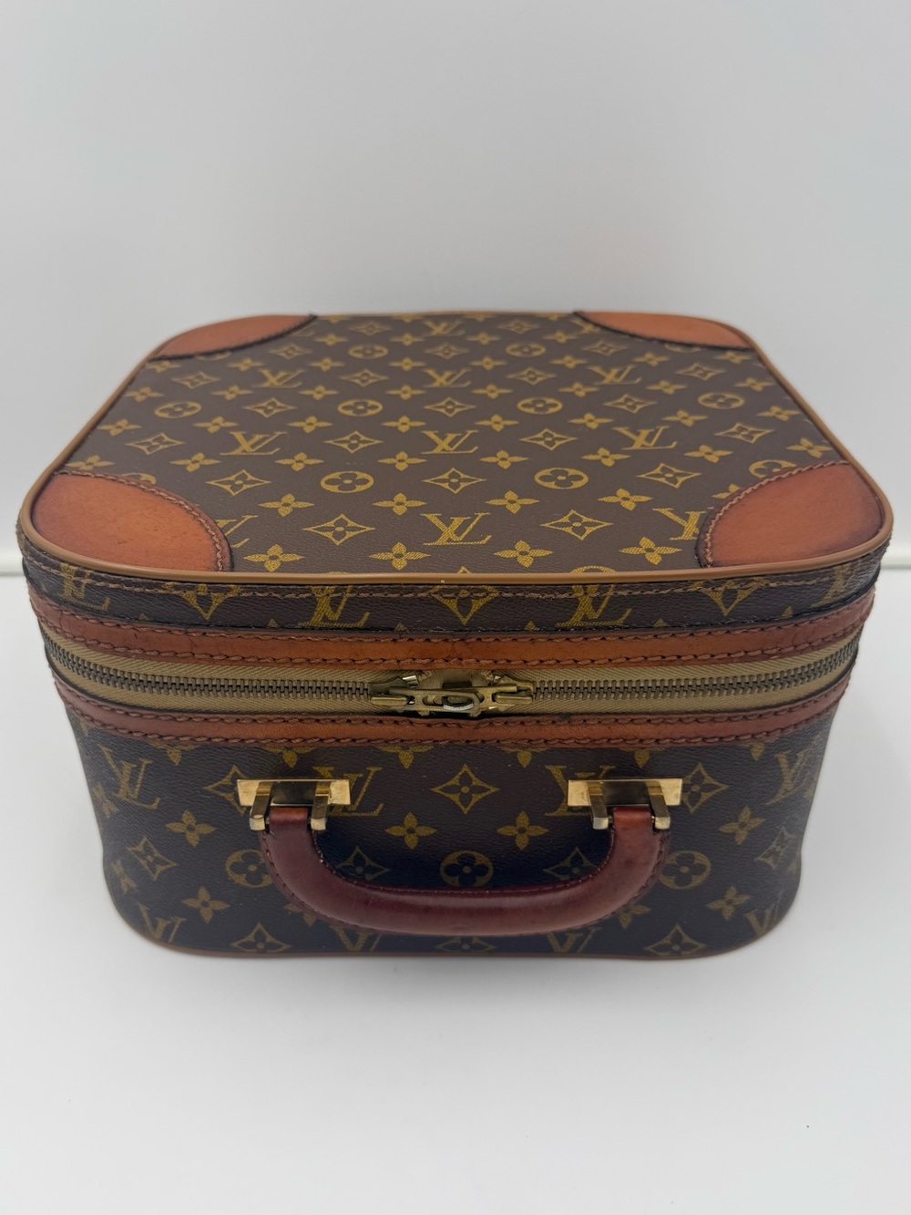 LOUIS VUITTON 1854 PARIS • ‘Rare’ STRATOS Small Soft Trunk Bag (Collector Piece) - Picture 9 of 16
